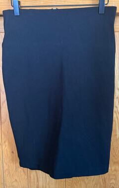 Philosophy Republic Black Pencil Skirt - Size 4 -Gold Zipper